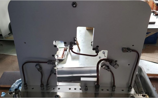 Adapter plate for testing DESIN hydroblocks