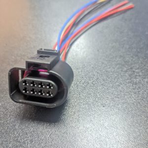 09G Automatic transmission connector (8 pin)
